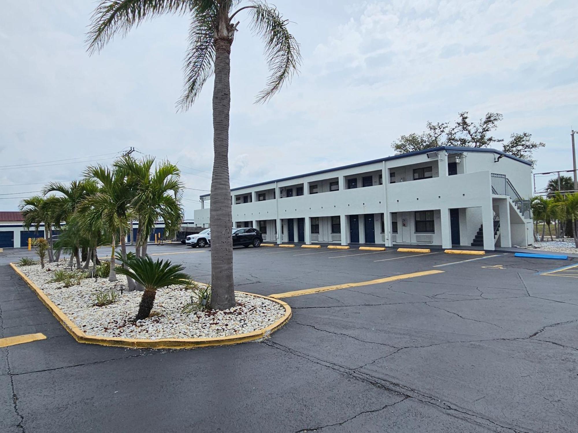 Deluxe Inn - Sarasota South Bradenton Ngoại thất bức ảnh