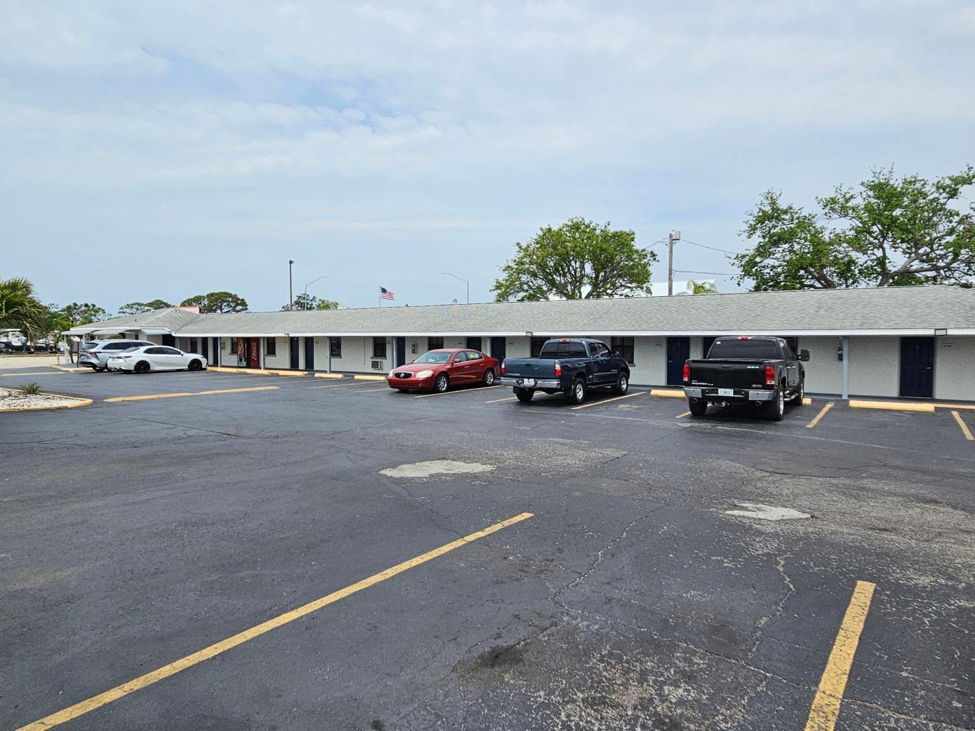 Deluxe Inn - Sarasota South Bradenton Ngoại thất bức ảnh